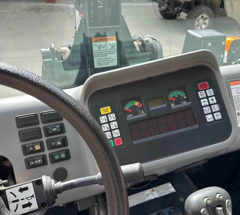 Bobcat 5610 Toolcat Dashboard