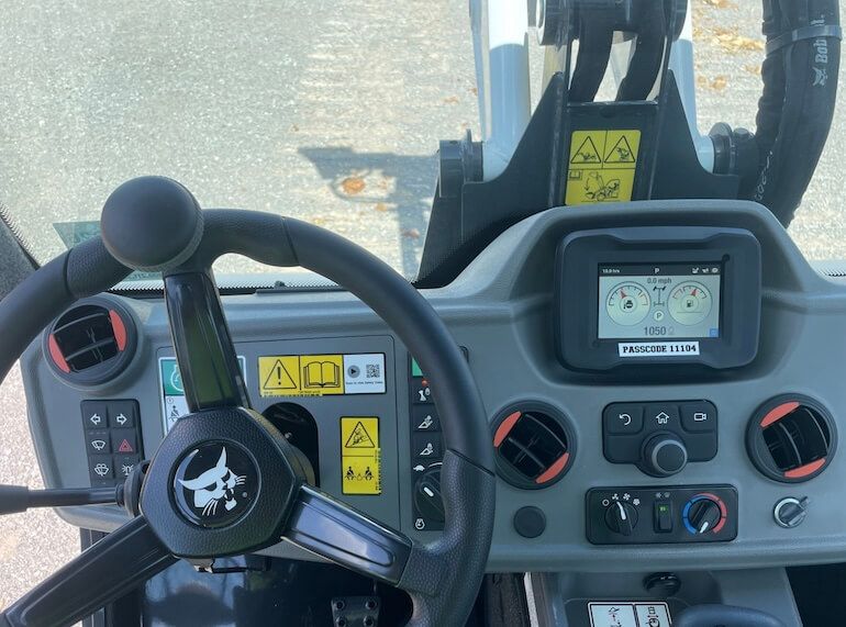 Bobcat UW53 Toolcat Dashboard
