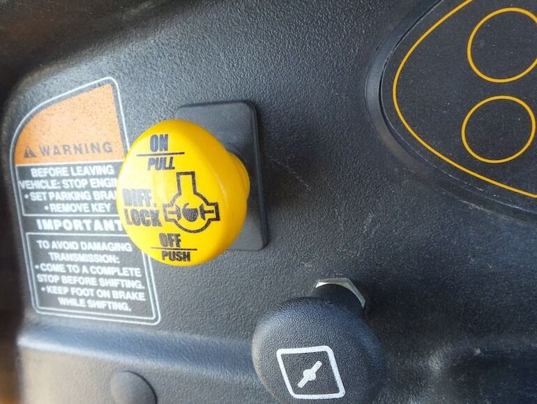 Cub Cadet 4x2 Big Country 430 Dashboard