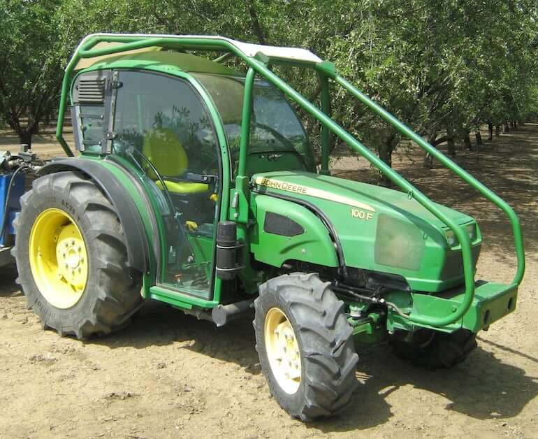 John Deere 100F Milenio Cab Tractor Specs